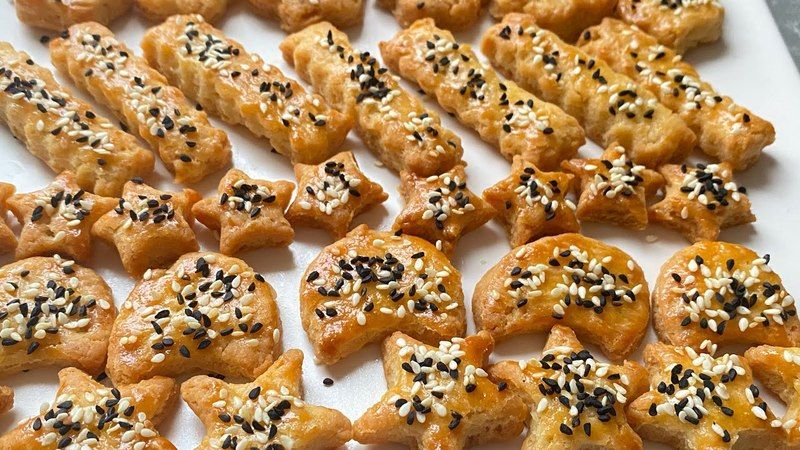 Aşçılar bile sırrını bilmiyor! Tek tepside 6 çeşit tuzlu kuru pasta ve kurabiye tarifi 2