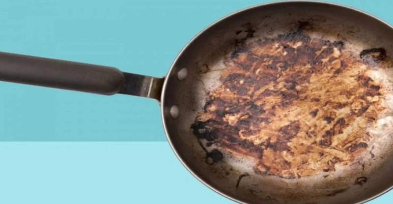 Bilmeden Çöp diye atıyorduk - Oysa yanmış tavayı pırıl pırıl yapıyor 1