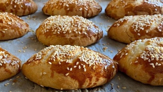 Maya derdi yok! 33 yıllık ustadan Lezzetli ve pratik poğaçanın yapılışı... 2