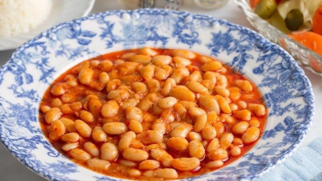Kuru fasulyeye lezzet katan baharat... Üstelik yemeğin erimesini de önlüyor! 2