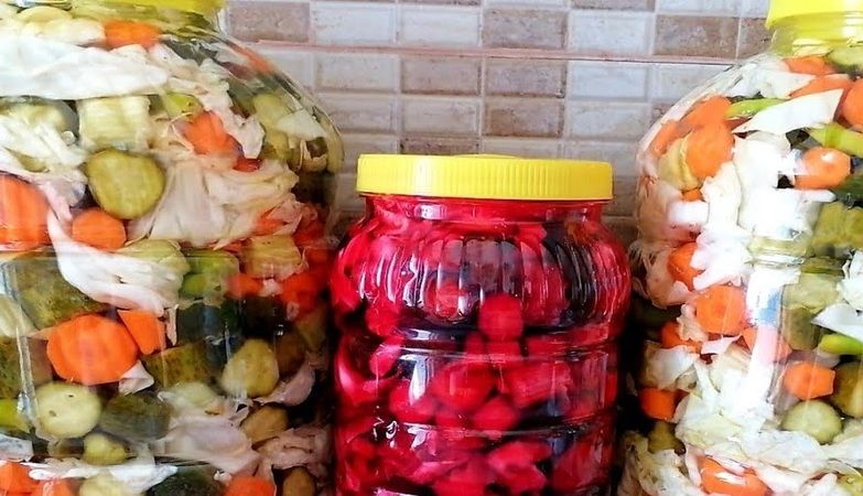 Adım adım turşu yaparken bilmeniz gereken tüyo! Erimemesi için işin tek bir sırrı var... 2