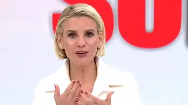 ESRA EROL'DA ŞOK ANLAR! İKİZ BEBEKLERİN BABALARI FARKLI MI? TÜRKİYE BU OLAYI KONUŞUYOR! 1