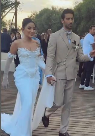 "Melek Mosso ve Serkan Sağdıç'tan Romantik Evlilik!" 1
