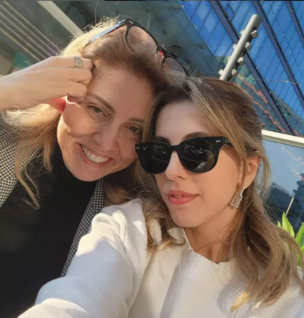 Esra Erol'da Programının Ünlü Avukatı Hülya Kuran'ın Kızı Zeynep Görenleri Hayrete Düşürdü! 4
