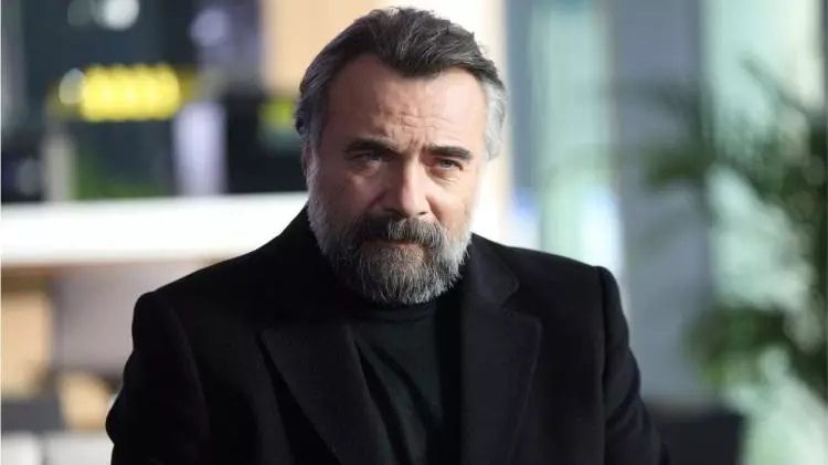 Ünlü oyuncu Oktay Kaynarca'dan bebek itirafı! Dünyaca ünlü yıldızları örnek gösterdi... 3
