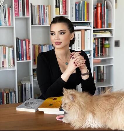 "Hesabı Ödemeyen Erkeğe Saygı Duyulmaz" Açıklamasıyla Esra Ezmeci Tartışma Yarattı 3