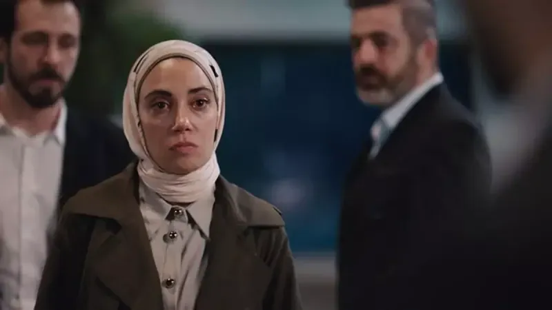 Kızılcık Şerbeti, Reytinglerde Yine Rekor Kırdı! 4