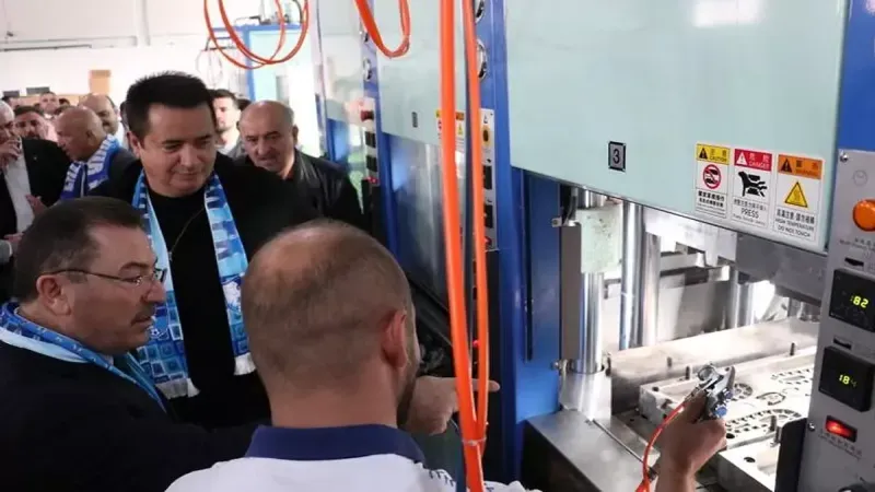 Acun Ilıcalı'dan Sürpriz Hamle: Erzurum'da Terlik Fabrikası! 3