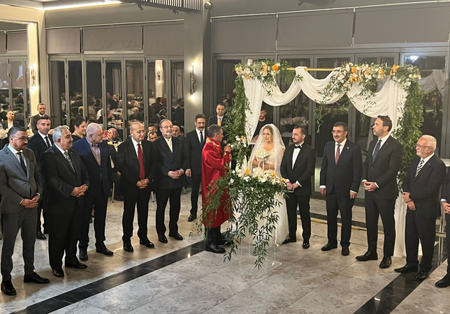 Gaziantep ve Türkiye’nin dört bir yanından iş ve siyaset dünyası Bu Nikaha Akın Etti! 2