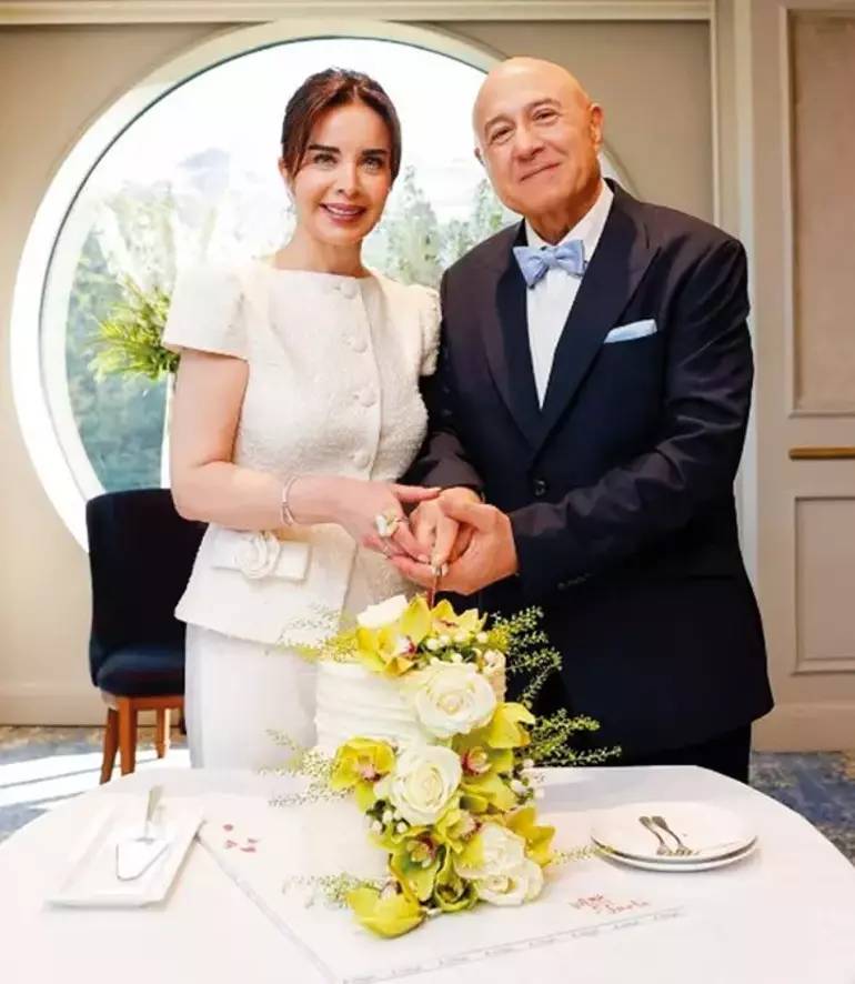 Gaziantep Bu Nişana Akın Etti! The Ritz-Carlton'daki Sürpriz Nişan Töreni Türkiye'nin Gündeminde 1