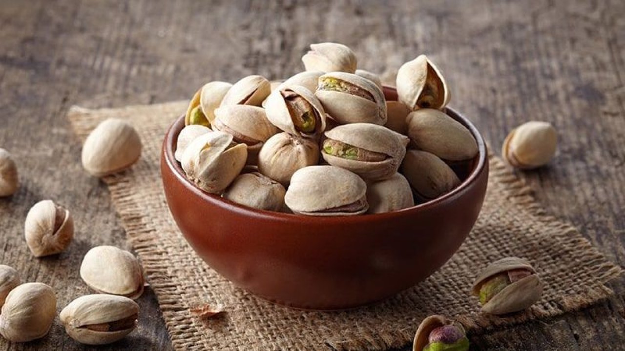 Gaziantep’te Antep fıstığı hasadı başladı, fiyatlar cep yaktı! Hesaplar şaşsada Gaziantepli vatandaş şaşmadı “1.000 TL’de olsa alırız!”