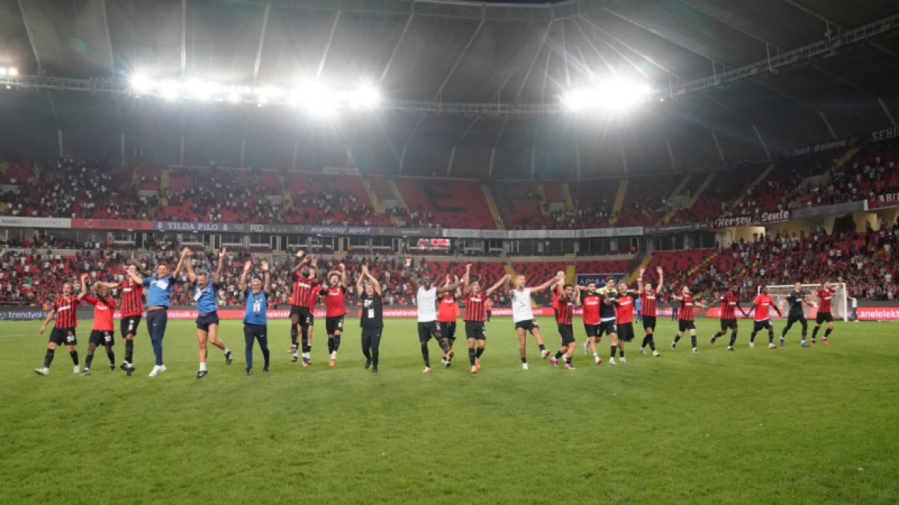 Gaziantep FK Başkanı Memik Yılmaz : Taraftarlarımızla birlikte kutladığımız üç puan sevincini çok özlemiştik