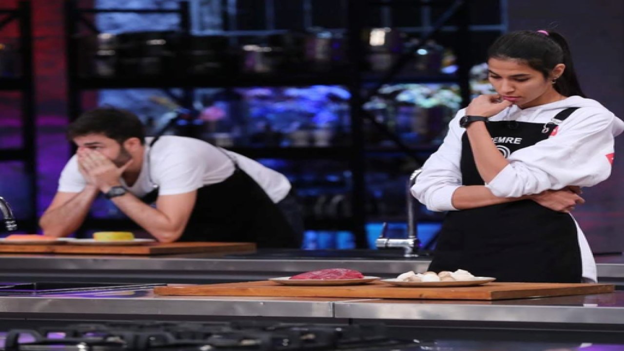 MasterChef Cemre Uyanık'ın Instagram Pozları Görenleri Büyüledi