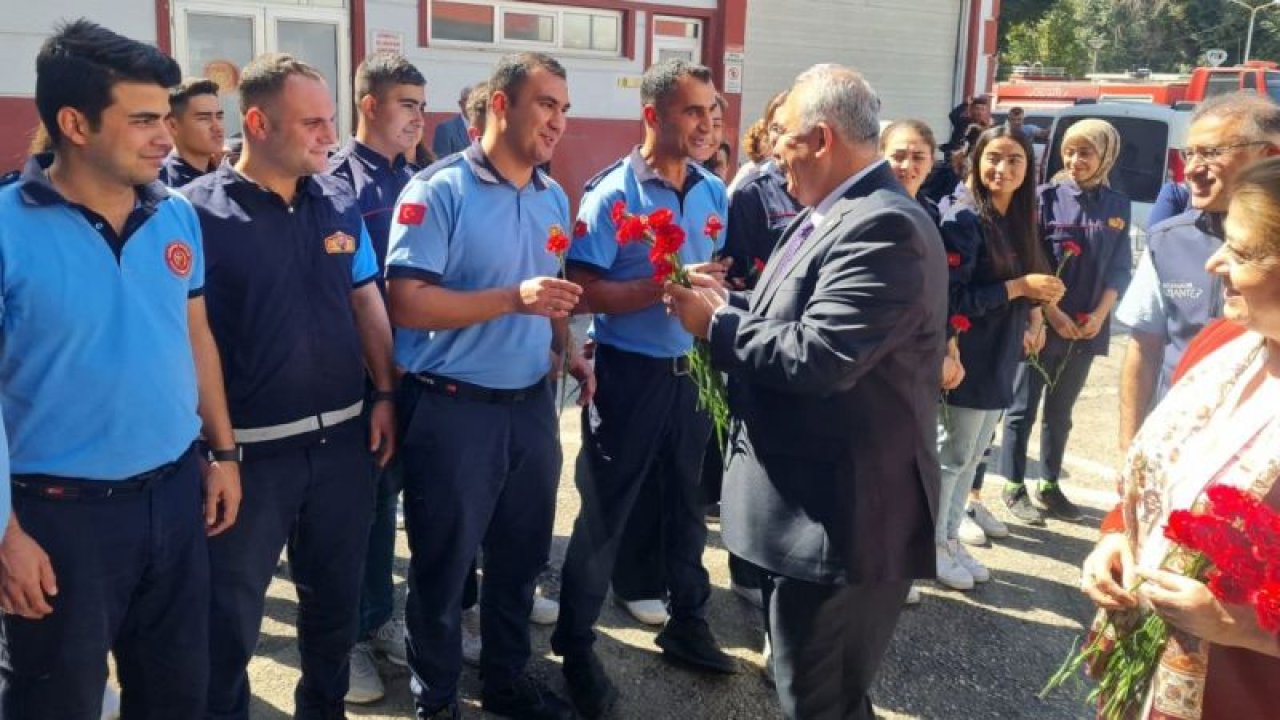 AK Parti Gaziantep İl Başkanı Çetin, kendisini enkazdan çıkaran itfaiyecilerle buluştu