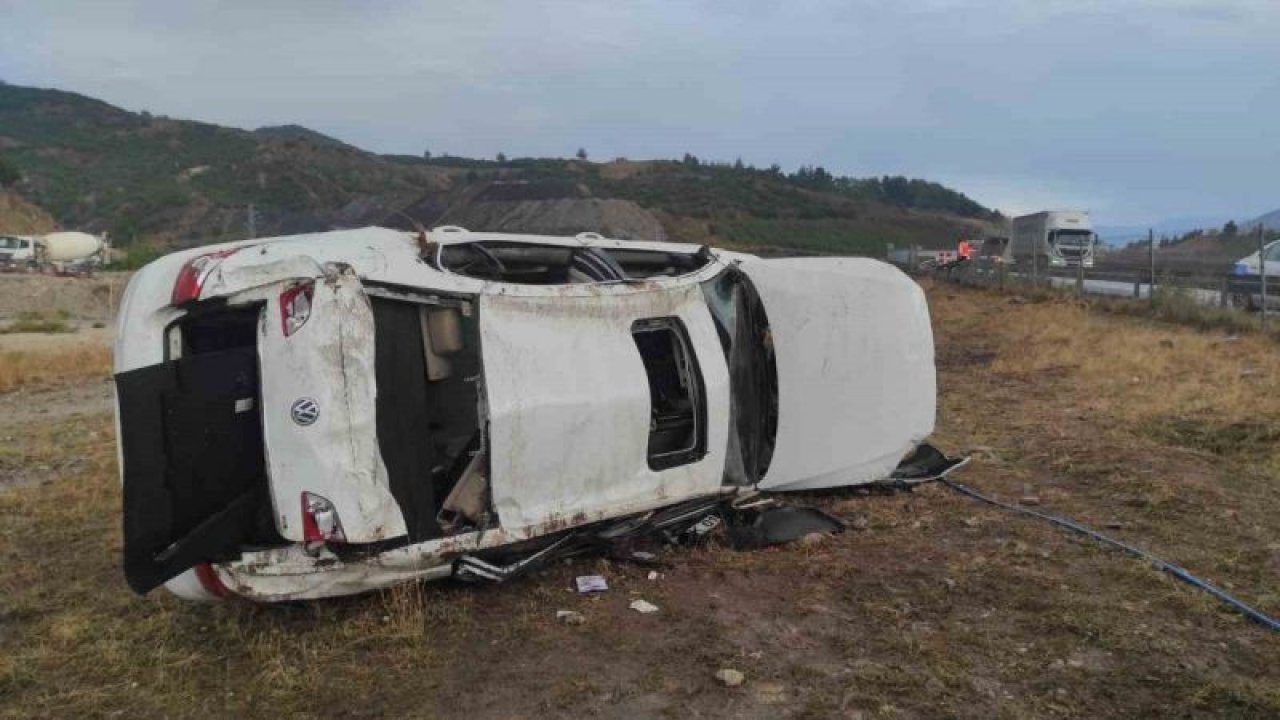 TAG Otoyolu Gaziantep-Osmaniye istikametinde otomobil şarampole devrildi: 1’i ağır 3 yaralı