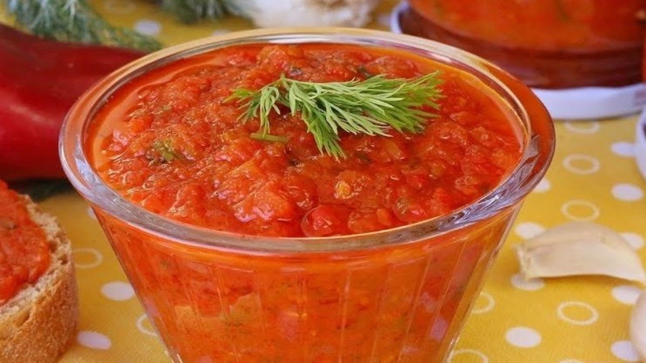 Usta şeflerin eli değmiş gibi olacak! Sosa lezzet katan pratik tüyo...