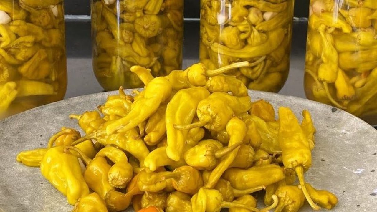 Kütür kütür turşu yapmanın sırrıymış! 35 yıllık turşucu püf noktasını anlattı.