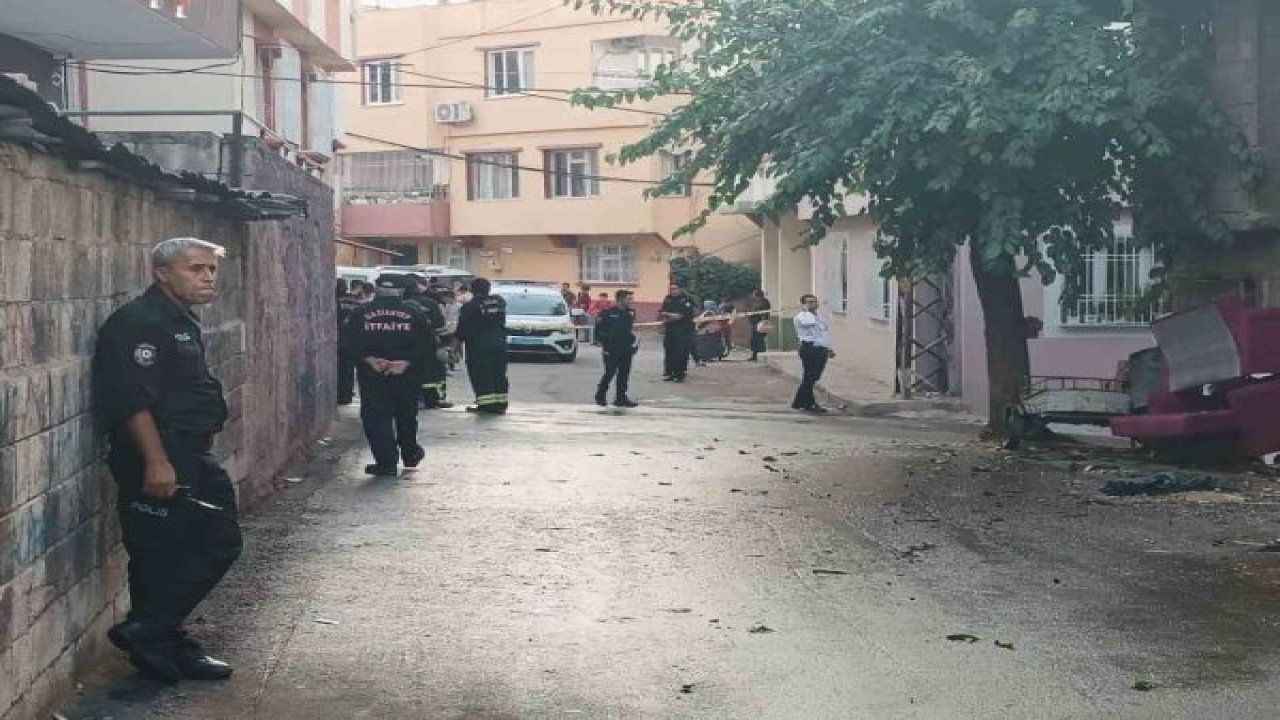 Gaziantep'te Çocuklarıni Rehin aldı! Yetmedi evini ateşe verdi sonra silahla havaya ateş etti