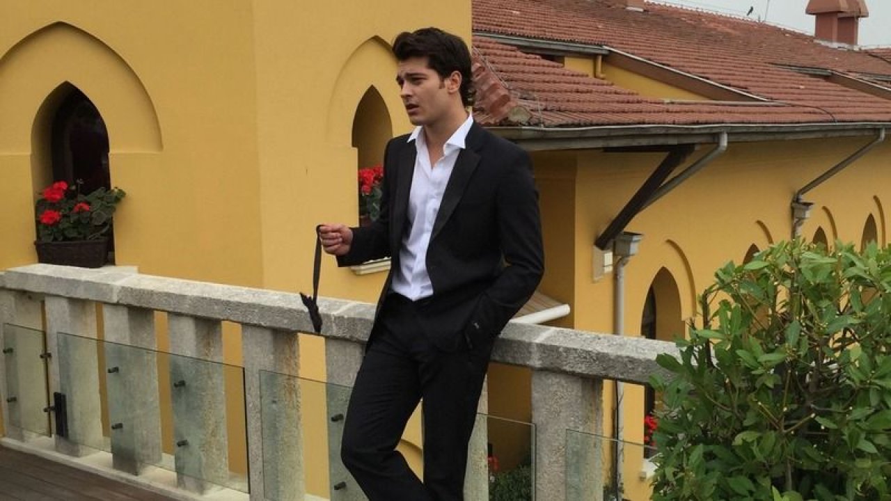 Çağatay Ulusoy, Rekor Ücretle Kıvanç Tatlıtuğ'u Geride Bıraktı!