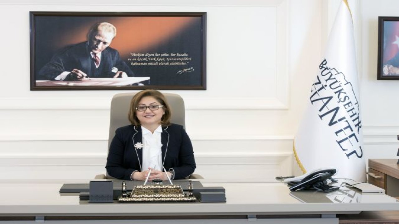 BAŞKAN ŞAHİN: MEVLANA'NIN 745 YIL ÖNCE SÖYLEDİĞİ SÖZLER GÜNÜMÜZE IŞIK TUTUYOR