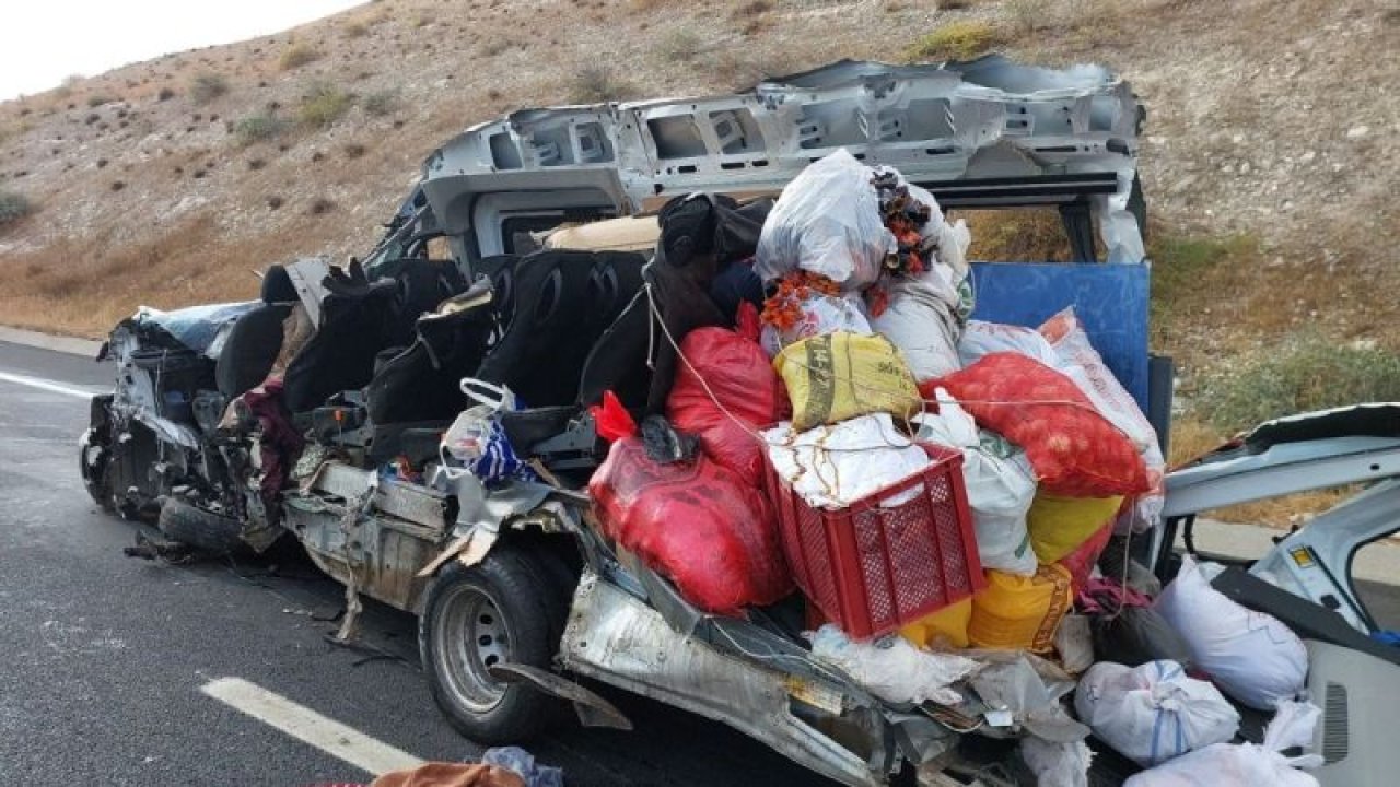 Gaziantep’teki feci kazada can pazarı yaşandı! 5 kişi hayatını kaybederken, 17 kişi yaralandı