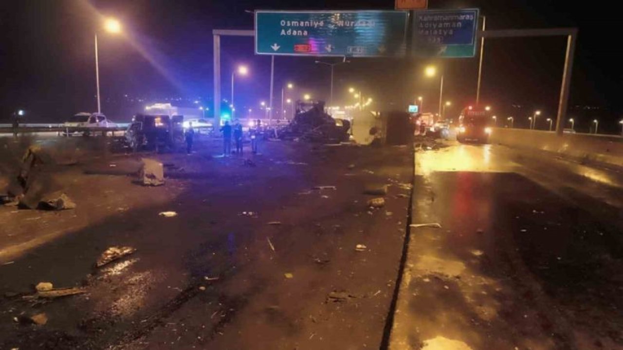 Gaziantep'te TAG Otoyolu’nda freni patlayan tır dehşet saçtı: 3 ölü, 11 yaralı