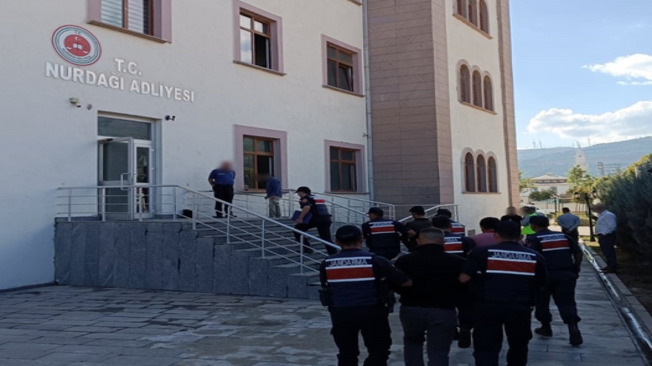 Kendi işyerlerini soyan 5 şüpheliyi Gaziantep Jandarma Dedektifleri yakaladı