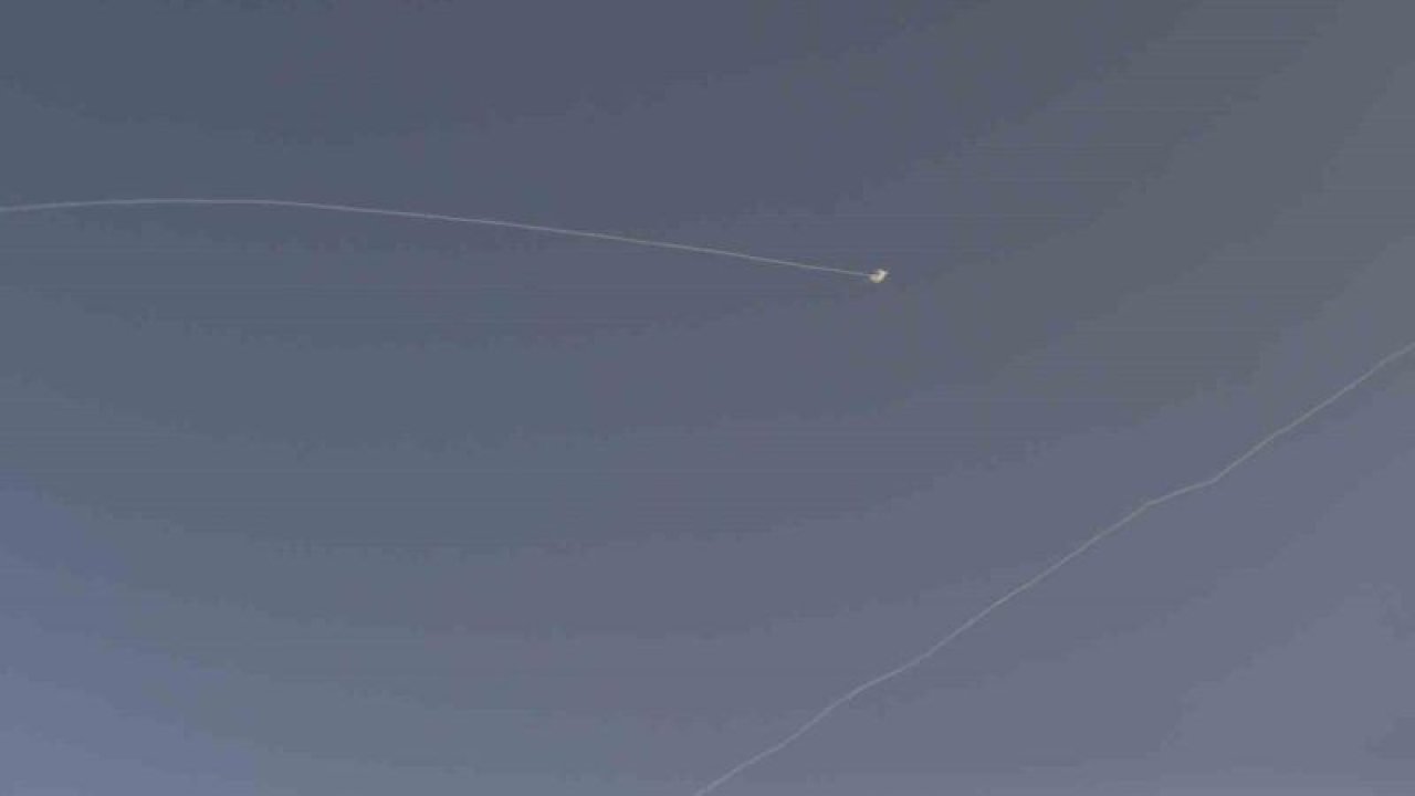 Tel Aviv’e atılan roketler havada imha edildi