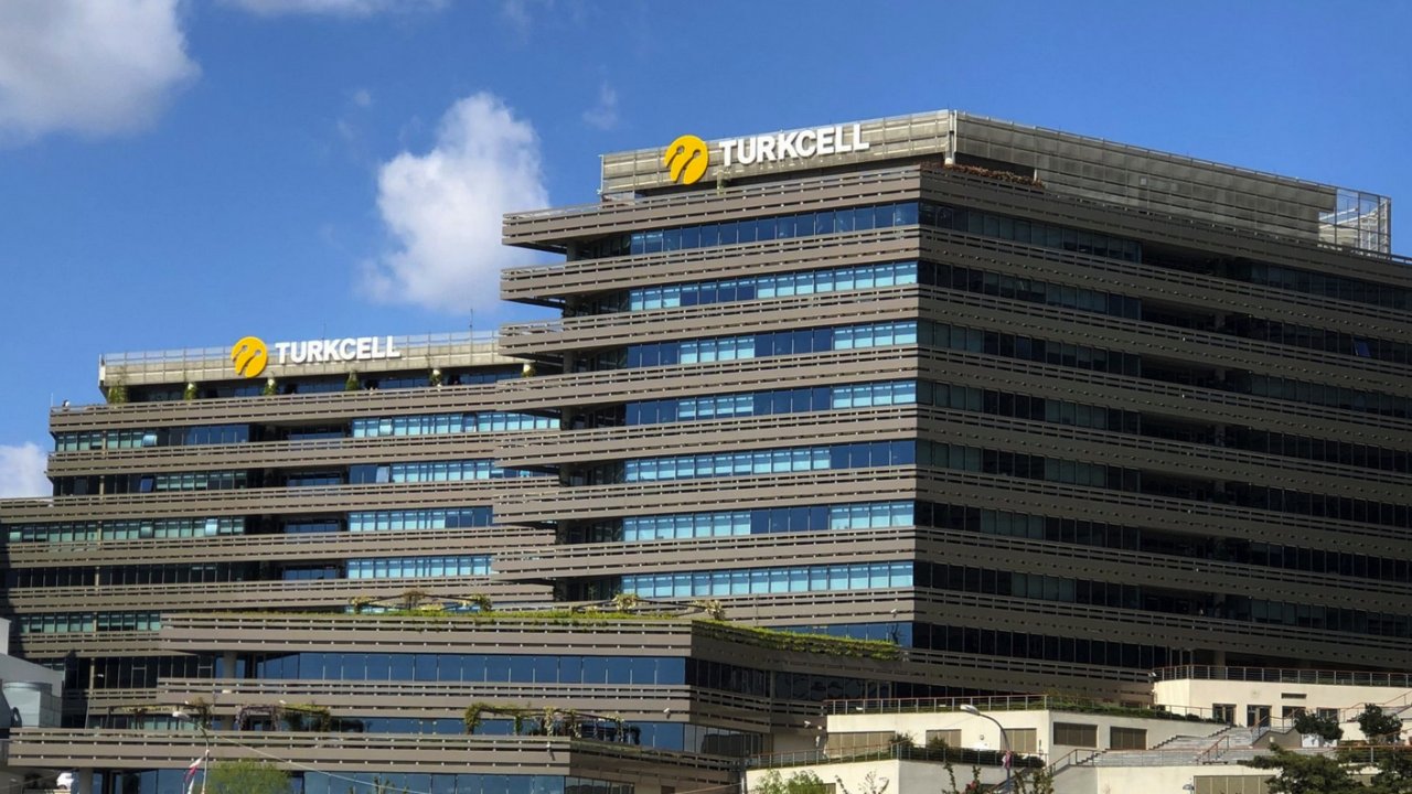 Turkcell'de Deprem: Hepsinin görevine son verildi