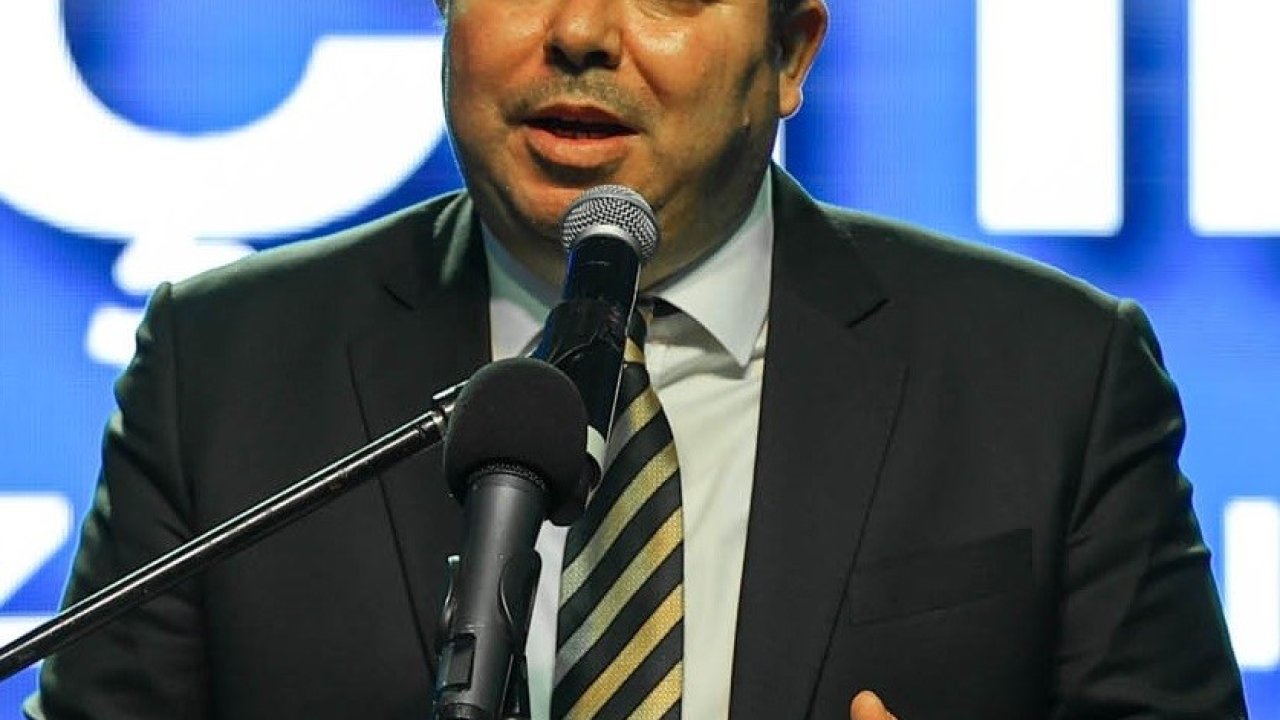 Korkunç kaza: Belediye başkanı merdiven boşluğuna düştü