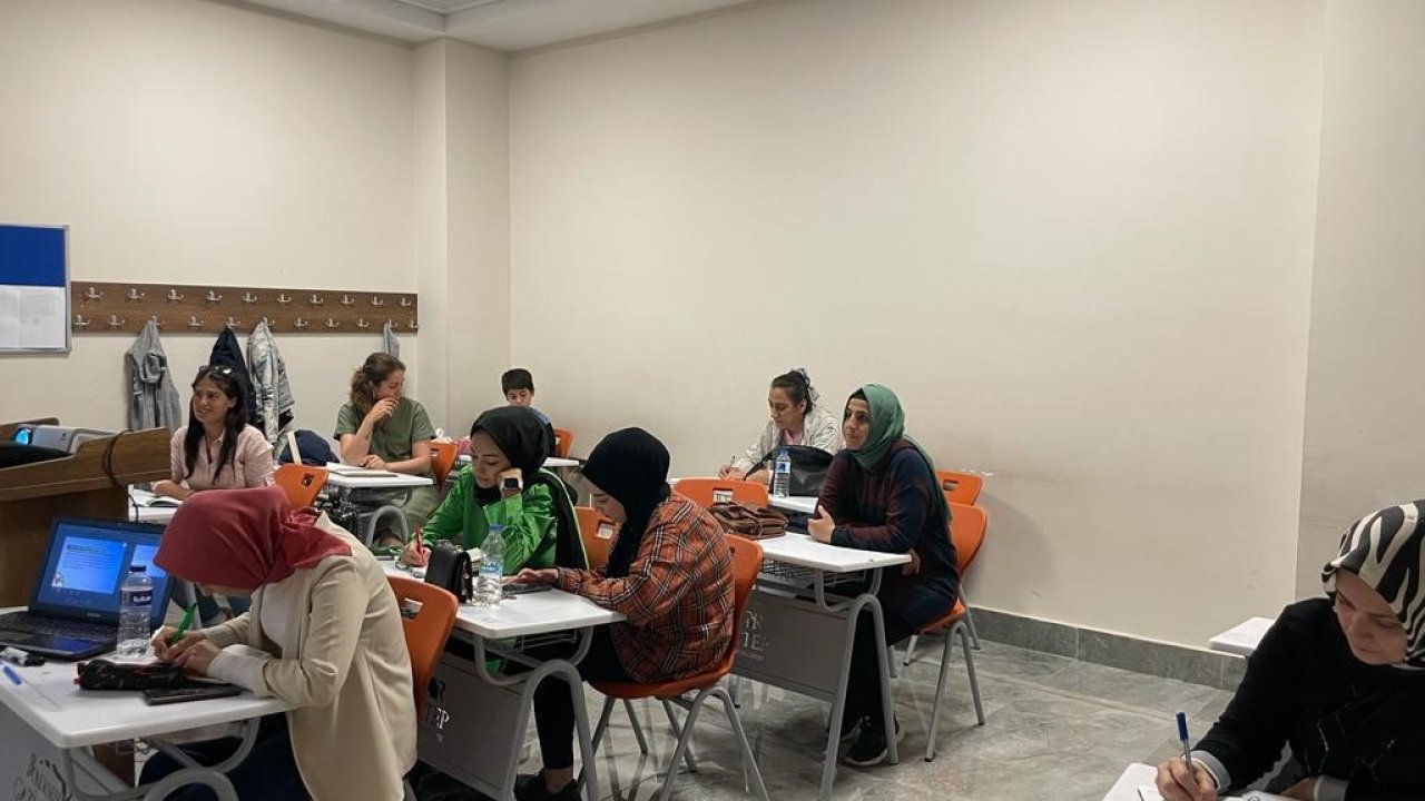 Büyükşehir’in projesi ile evde bakım verecek kişiler özel eğitim alıyor