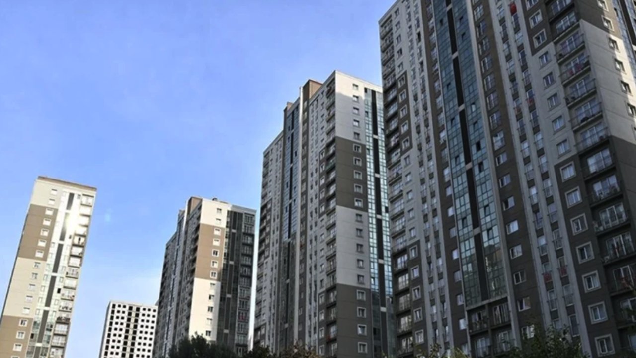 Kira kadar site aidatı ödüyorlar! Artık İsyan Ettiler! Kayyum istiyoruz