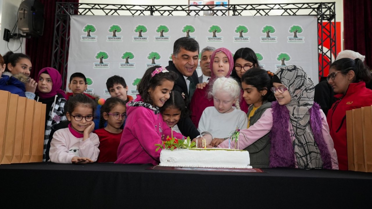 Başkan Fadıloğlu, engelli öğrencilerin doğum günü mutluluklarını paylaştı