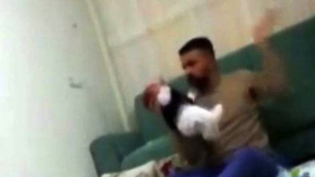 Gaziantep'te Cani Babaya Sadece 10 YIL CEZA!  Gaziantep'te bebeğini darbeden baba 10 yıl 10 ay hapis cezasına çarptırıldı
