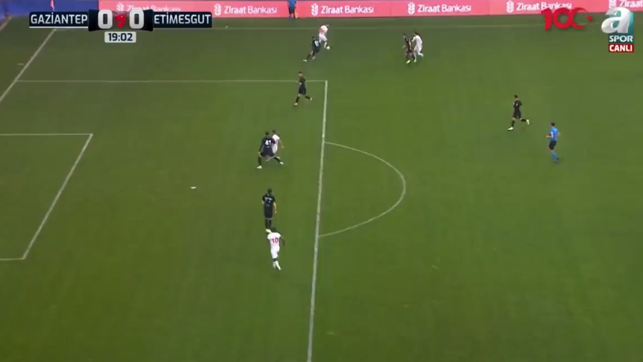 Gaziantep FK taraftarından Sumudica’ya son çağrı: İstifa et.