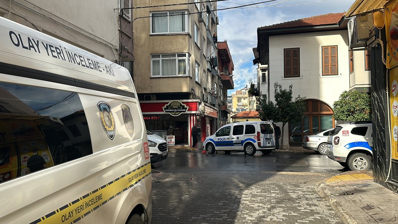 Annesinin gözünün önünde öldürüldü, zanlı taksiyle kaçtı