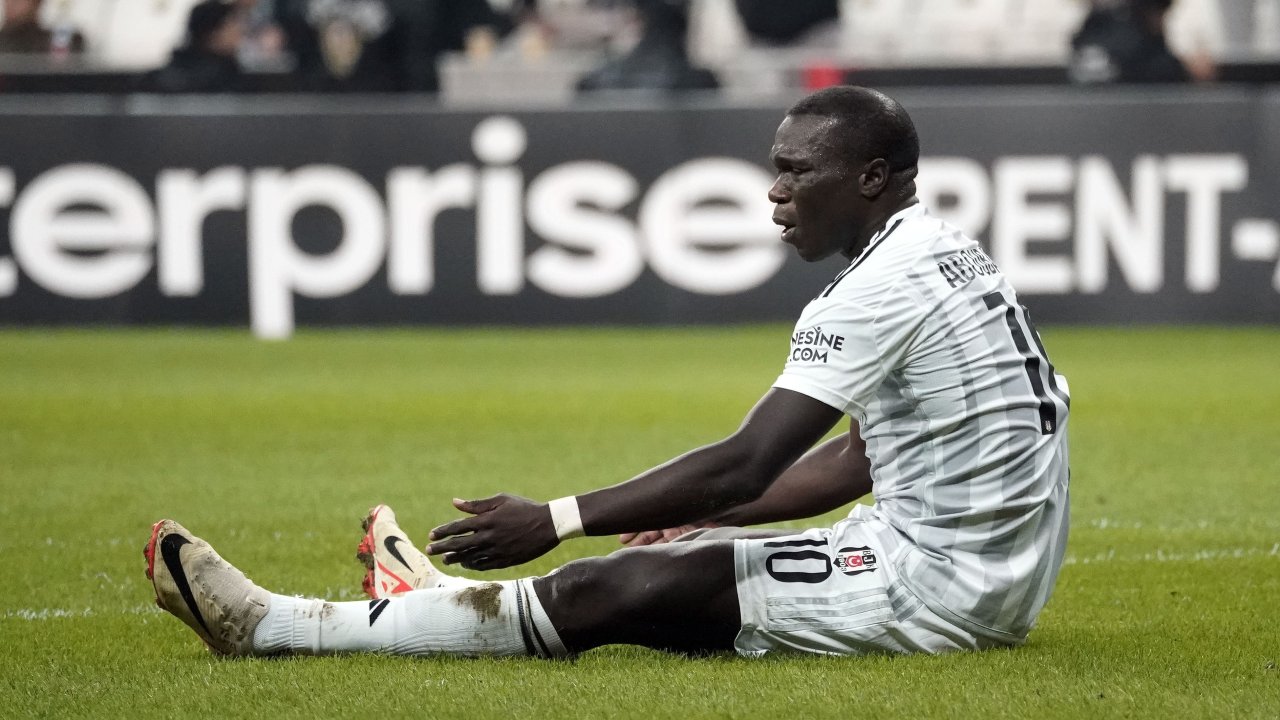 Beşiktaş'tan şoke eden karar! 5 oyuncu kadro dışı bırakıldı