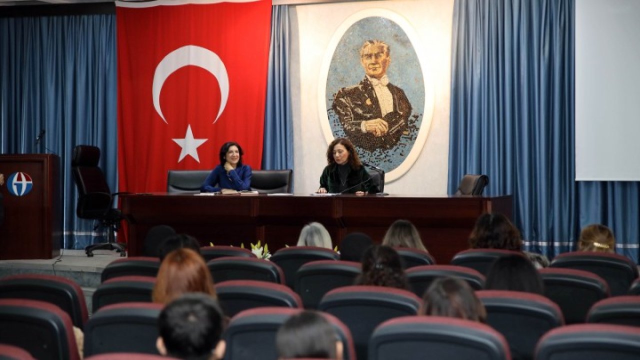GAÜN’de Anılar Kurgusal mıdır Konferansı düzenledi