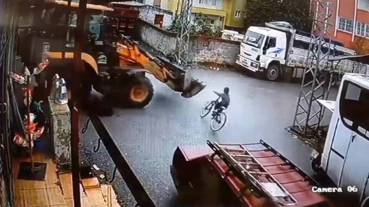 Korkunç Anlar! 9 yaşındaki çocuk iş makinesinin altında kaldı