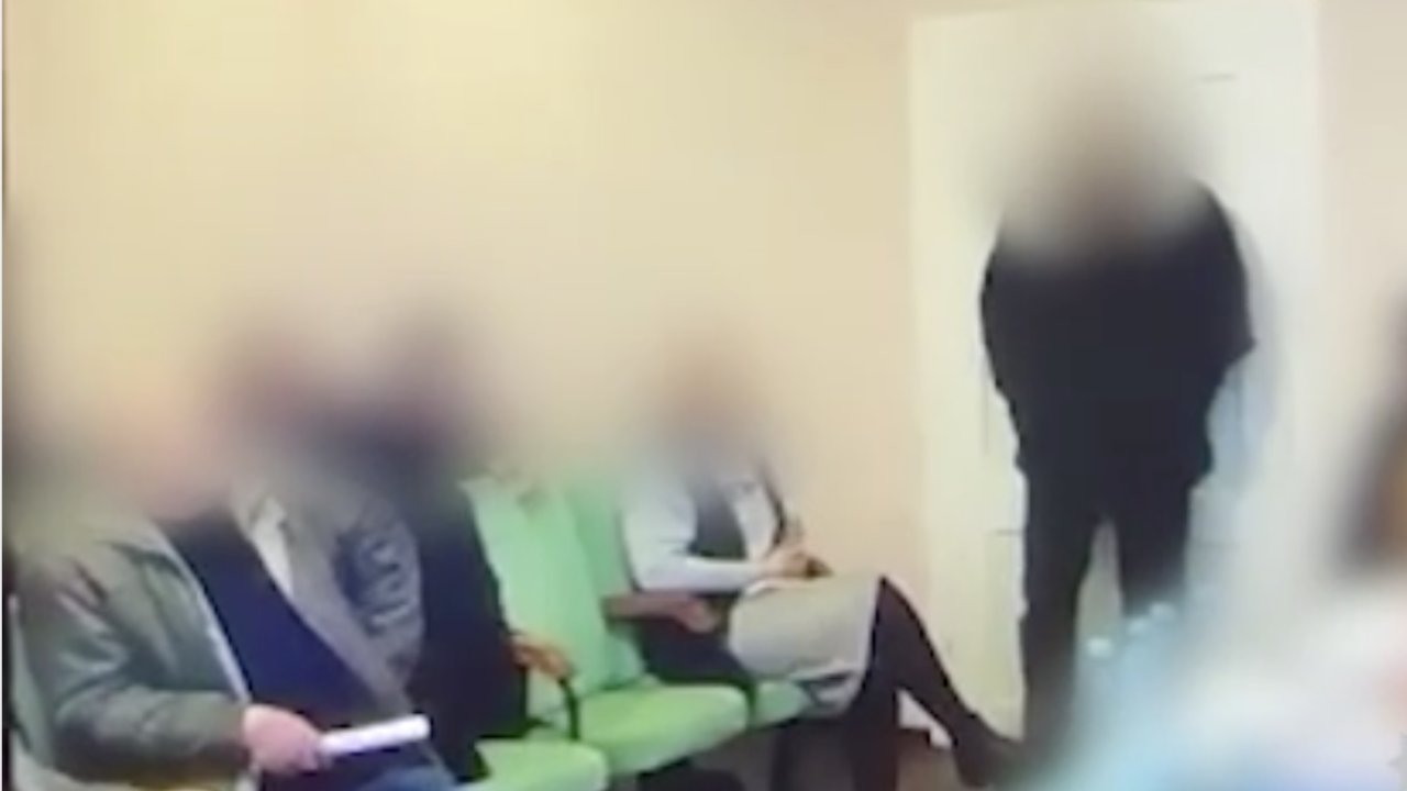 Korkunç Olay! Ukrayna'da milletvekili toplantı ortasında 3 el bombası patlattı
