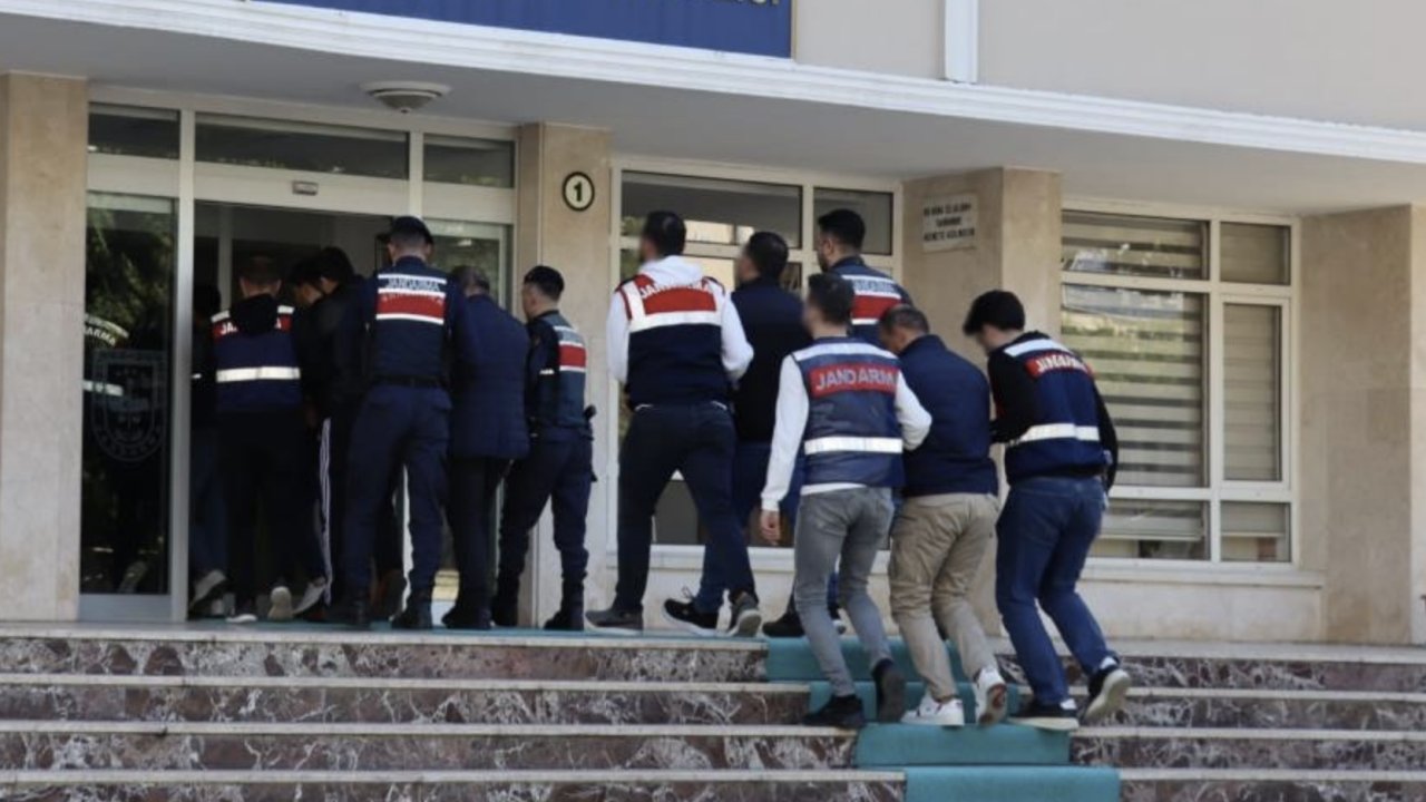 Gaziantep ve Mersin'de gerçekleştirilen DEAŞ operasyonunda 7 kişi tutuklandı