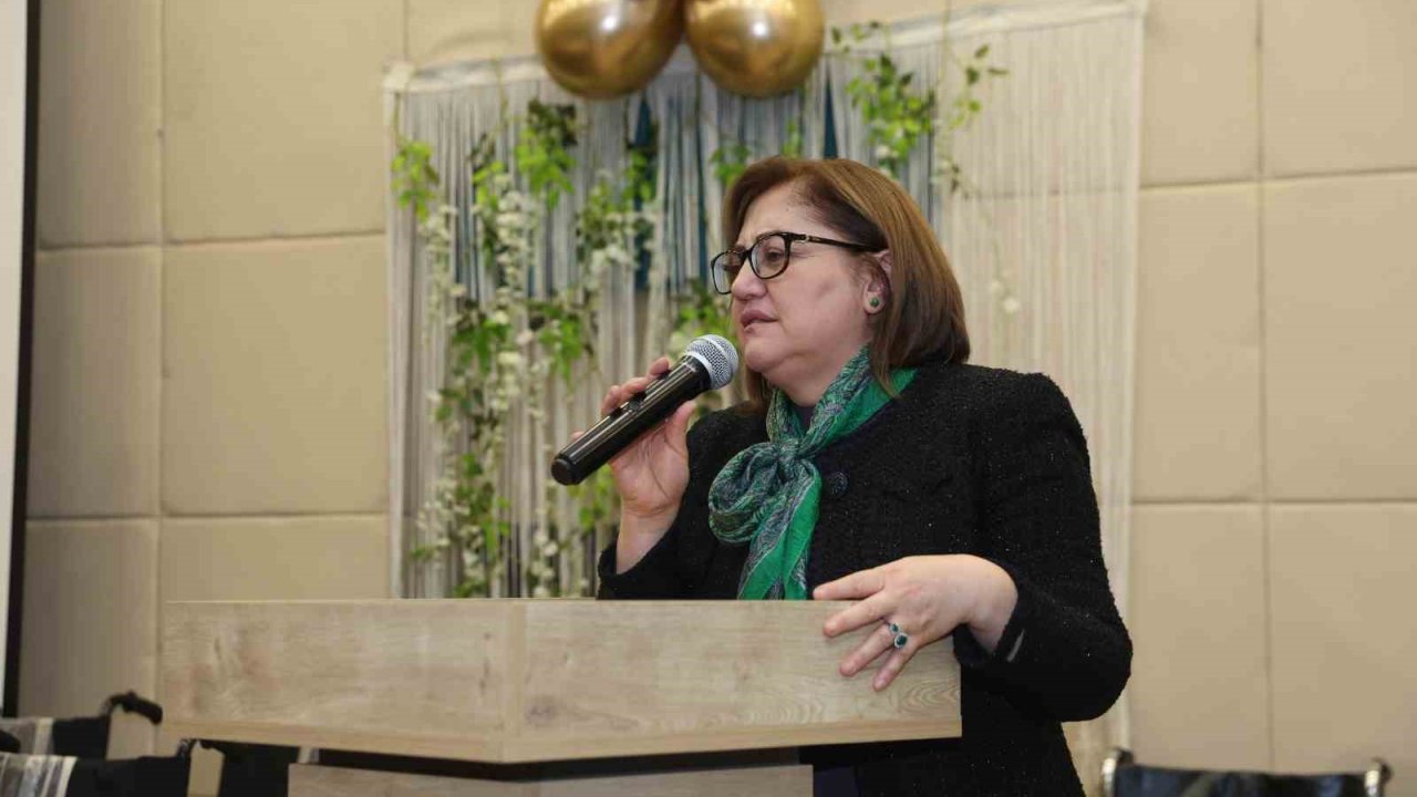 Fatma Şahin Ağladı! Hüzünlü Anlar