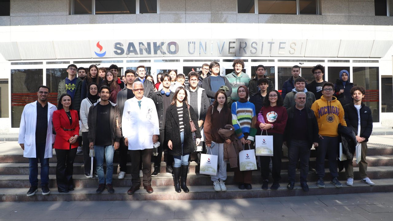 Abdulkadir Konukoğlu Fen Lisesi Öğrencileri Bilgilendirildi