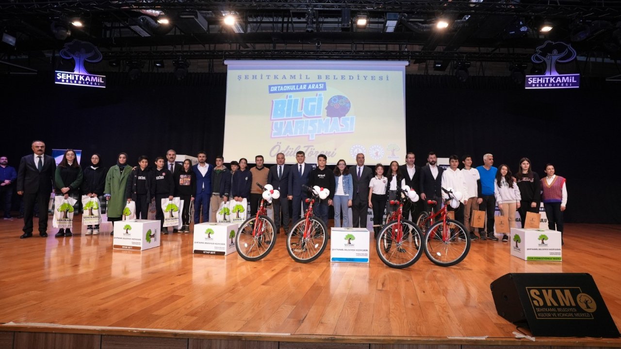 Şehitkamil’de Ortaokullar Arası Bilgi Yarışması düzenlendi