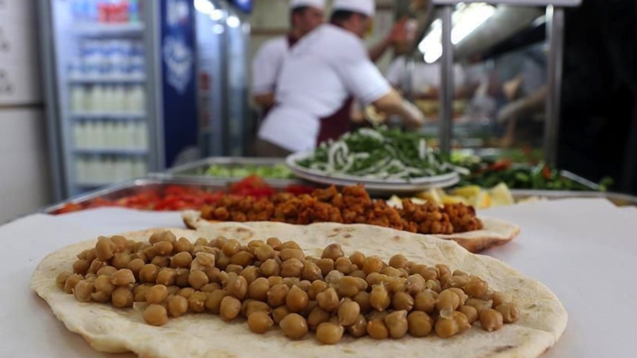 Gaziantep'te Nohut Dürümüne Zam Geldi! İşte En Ekonomik Ve Pratik Antep Usulü Nohut Dürümü Tarifi