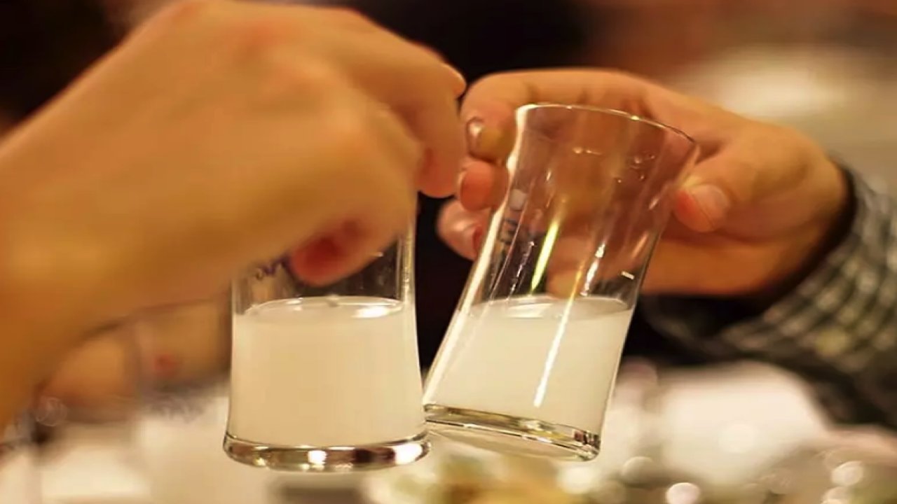 Zam Yağmuru Sürüyor! 2 Rakı Markasına Daha Zam Geldi!