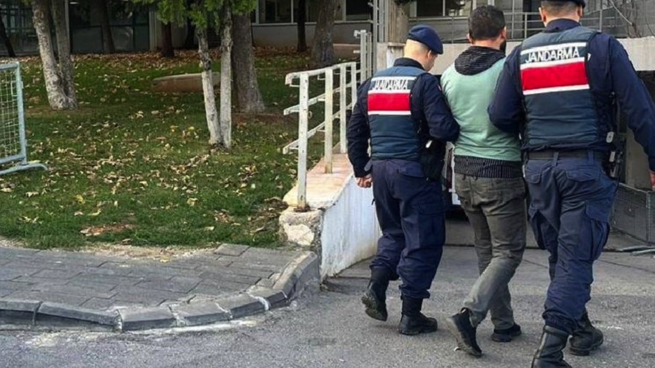 Gaziantep'te Terör Örgütü Sempatizanı Jandarmanın Siber Gözüne Takıldı