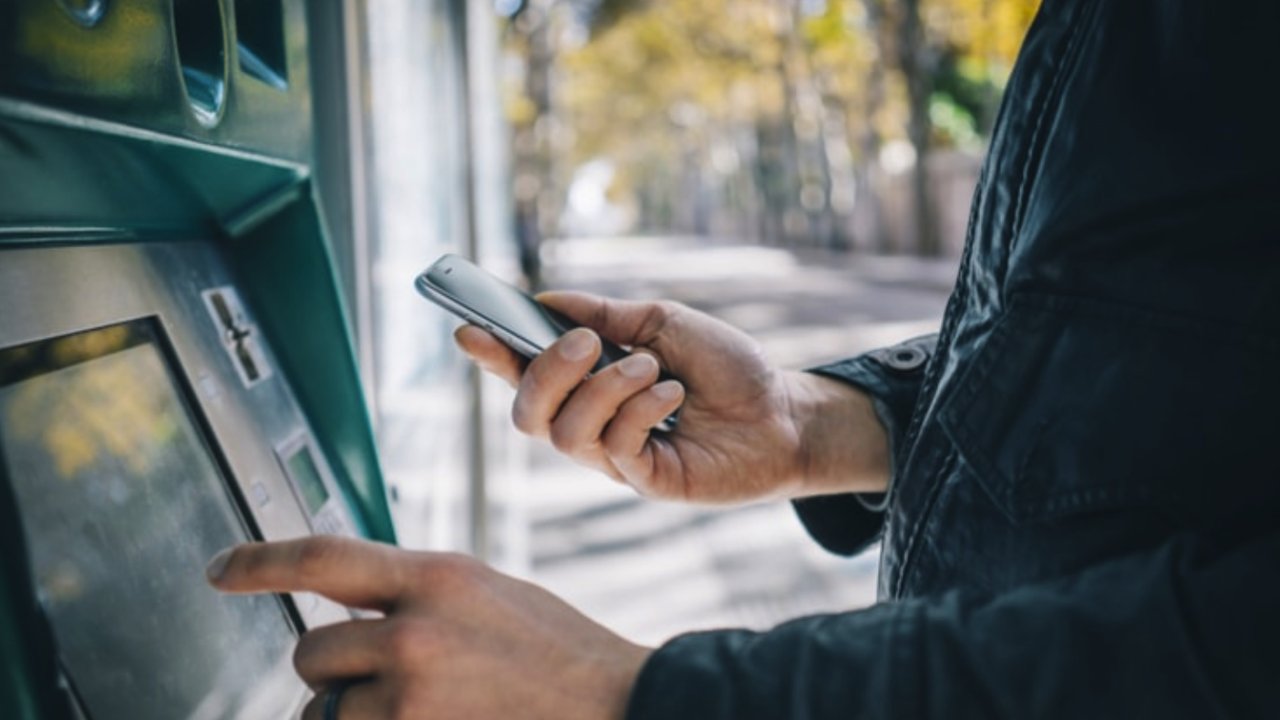 Türkiye'de EFT ve FAST Çöküşü: Milyonlarca Kişi Para Transferi Yapamıyor!