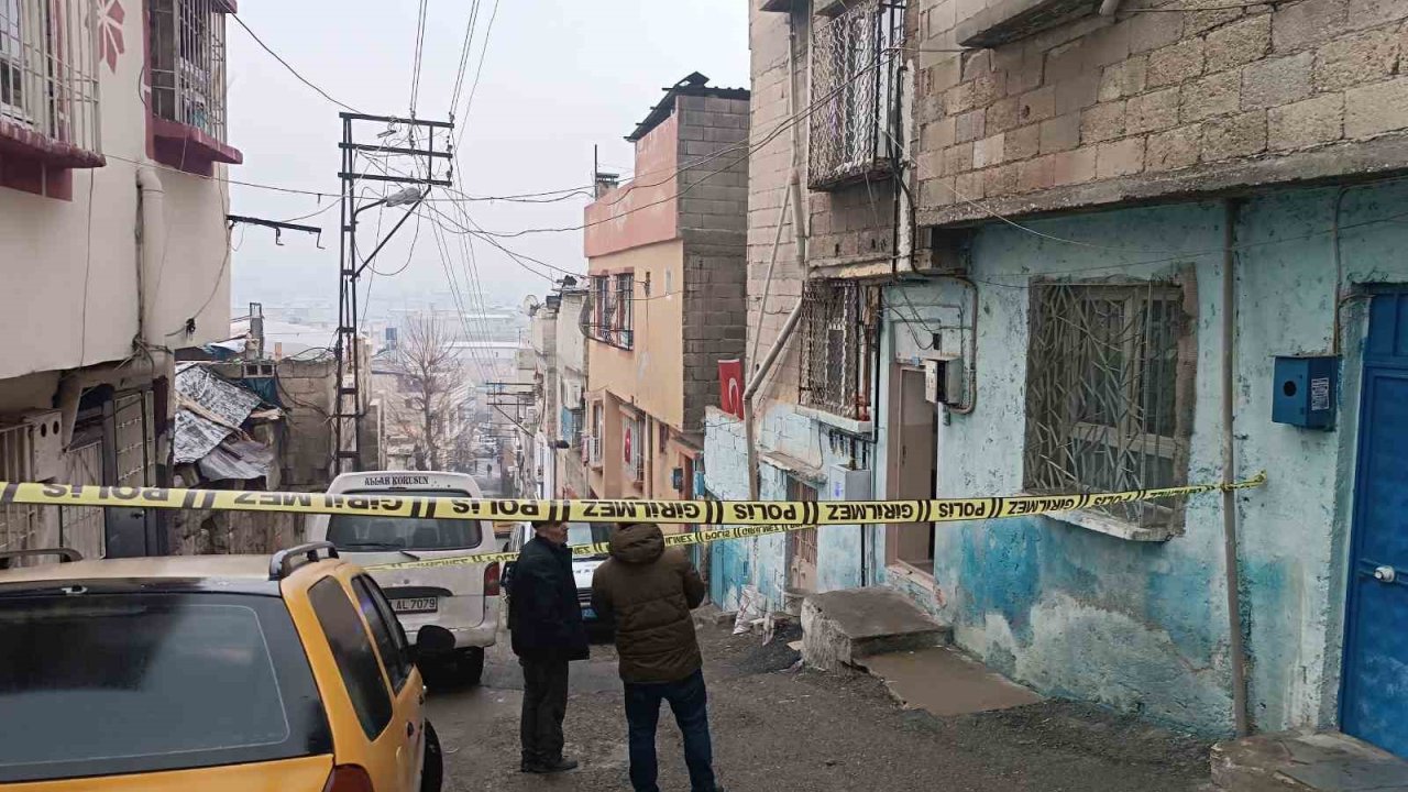 Gaziantep'te kuş tartışmasında kan aktı! Kavgada dede ile torun yaralandı