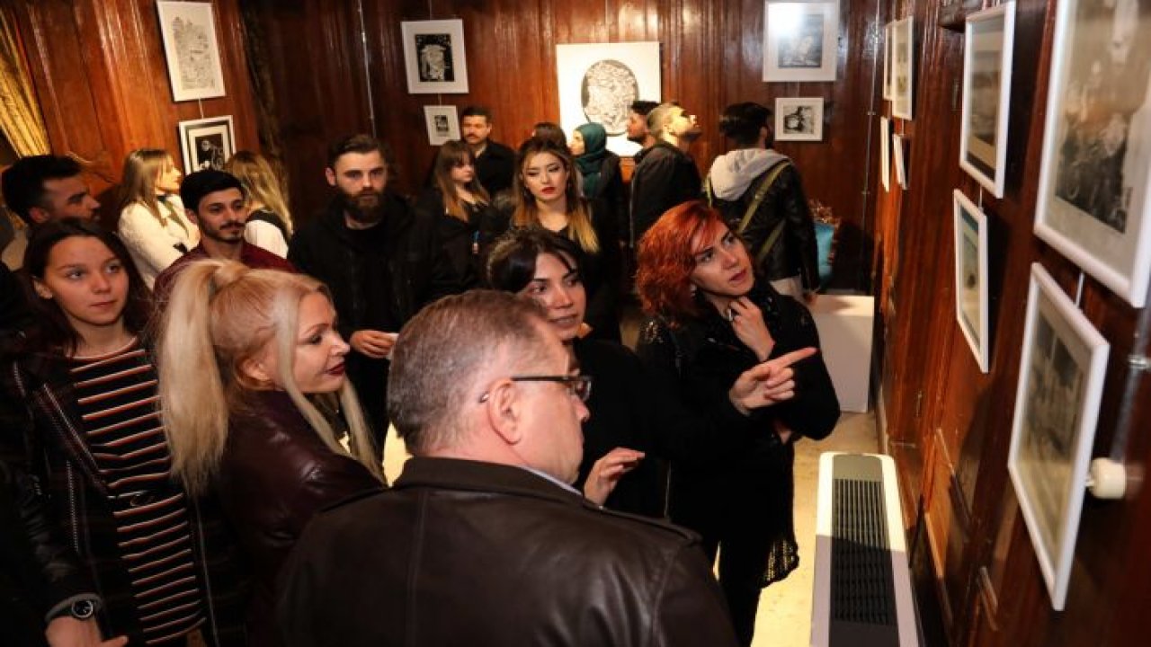 GAÜN RESİM BÖLÜMÜ ÖĞRENCİLERİ ÇALIŞMALARINI SERGİLEDİ